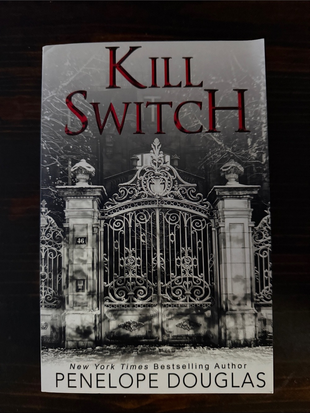 Kill Switch by Penelope Douglas - Black & White Cover